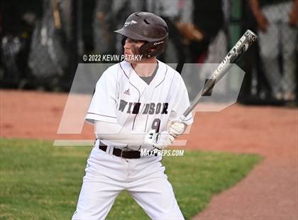 Thumbnail 2 in Maloney vs. Windsor (CIAC Class L Final) photogallery.