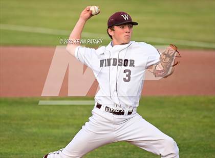 Thumbnail 2 in Maloney vs. Windsor (CIAC Class L Final) photogallery.