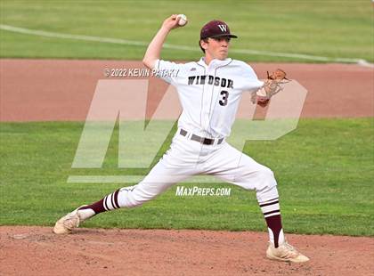 Thumbnail 3 in Maloney vs. Windsor (CIAC Class L Final) photogallery.