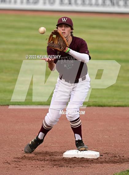 Thumbnail 3 in Maloney vs. Windsor (CIAC Class L Final) photogallery.