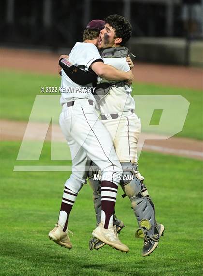 Thumbnail 2 in Maloney vs. Windsor (CIAC Class L Final) photogallery.