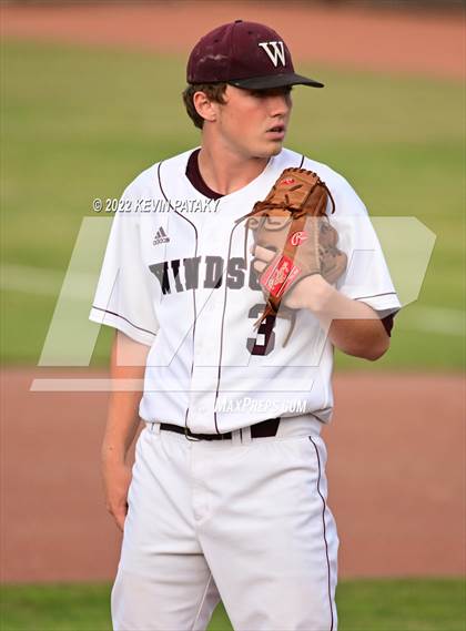 Thumbnail 1 in Maloney vs. Windsor (CIAC Class L Final) photogallery.