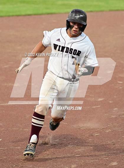 Thumbnail 1 in Maloney vs. Windsor (CIAC Class L Final) photogallery.