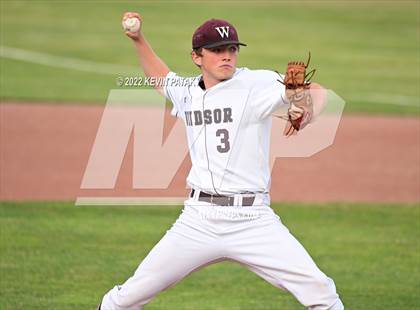Thumbnail 3 in Maloney vs. Windsor (CIAC Class L Final) photogallery.
