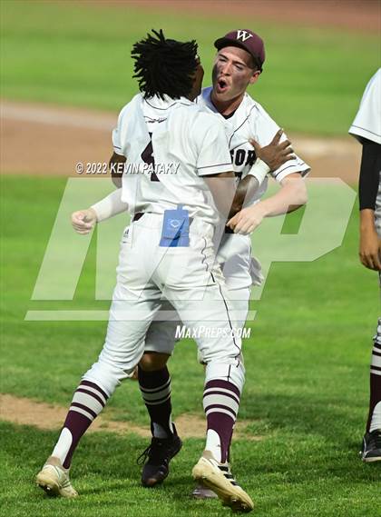 Thumbnail 3 in Maloney vs. Windsor (CIAC Class L Final) photogallery.