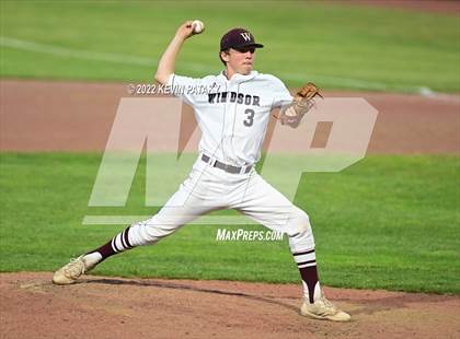 Thumbnail 2 in Maloney vs. Windsor (CIAC Class L Final) photogallery.
