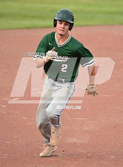 Thumbnail 3 in Maloney vs. Windsor (CIAC Class L Final) photogallery.