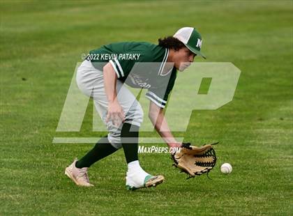 Thumbnail 3 in Maloney vs. Windsor (CIAC Class L Final) photogallery.