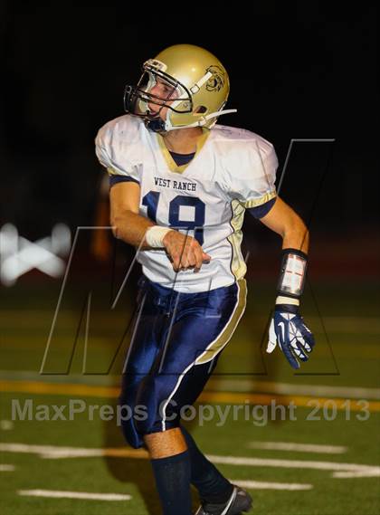Thumbnail 3 in Saugus vs. West Ranch photogallery.