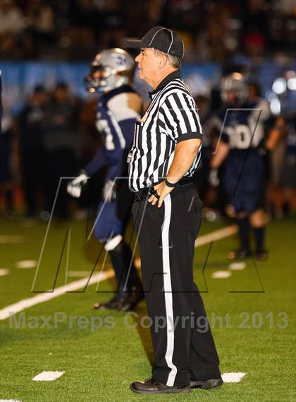 Thumbnail 1 in Saugus vs. West Ranch photogallery.