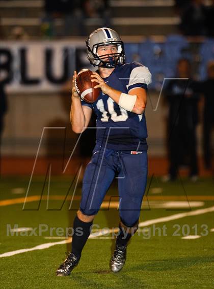 Thumbnail 3 in Saugus vs. West Ranch photogallery.