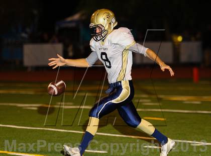Thumbnail 2 in Saugus vs. West Ranch photogallery.