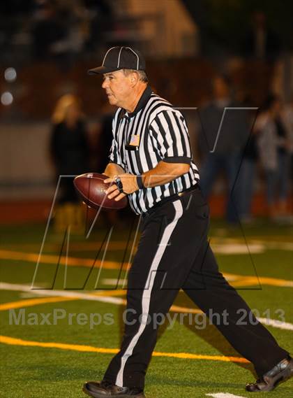 Thumbnail 1 in Saugus vs. West Ranch photogallery.