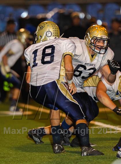 Thumbnail 1 in Saugus vs. West Ranch photogallery.