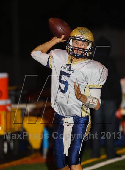 Thumbnail 3 in Saugus vs. West Ranch photogallery.