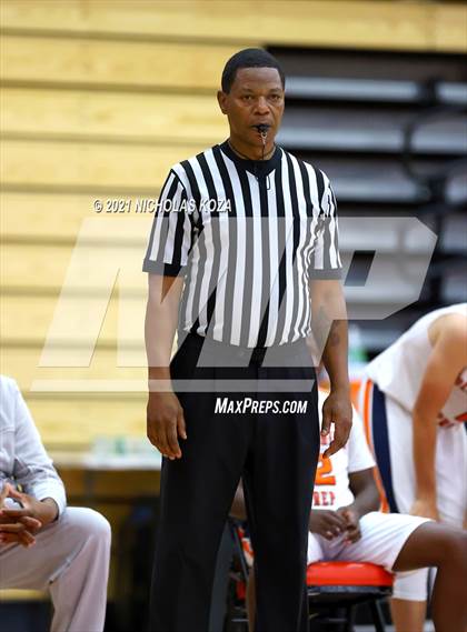 Thumbnail 1 in Loyola vs. Rolling Hills Prep (Rolling Hills State Preview) photogallery.