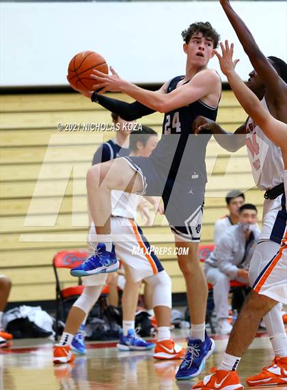 Thumbnail 1 in Loyola vs. Rolling Hills Prep (Rolling Hills State Preview) photogallery.