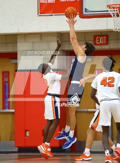 Thumbnail 3 in Loyola vs. Rolling Hills Prep (Rolling Hills State Preview) photogallery.