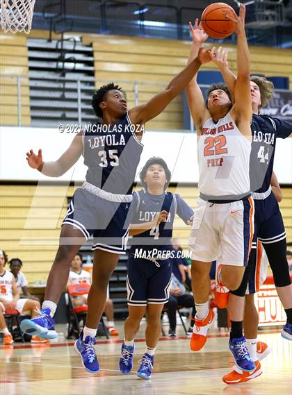 Thumbnail 3 in Loyola vs. Rolling Hills Prep (Rolling Hills State Preview) photogallery.