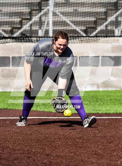 Thumbnail 3 in Bland vs Farmersville (Graford Tournament) photogallery.