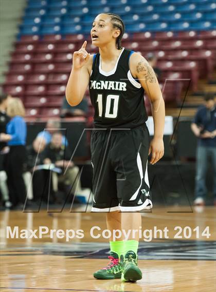 Thumbnail 2 in Archbishop Mitty vs. McNair (CIF NorCal Regional D2 Final) photogallery.