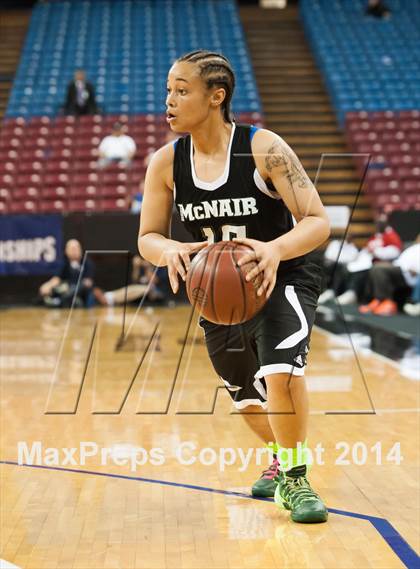Thumbnail 1 in Archbishop Mitty vs. McNair (CIF NorCal Regional D2 Final) photogallery.