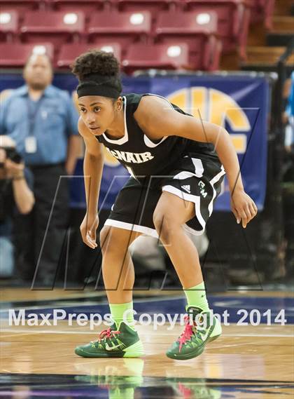 Thumbnail 3 in Archbishop Mitty vs. McNair (CIF NorCal Regional D2 Final) photogallery.