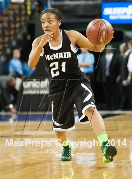 Thumbnail 2 in Archbishop Mitty vs. McNair (CIF NorCal Regional D2 Final) photogallery.