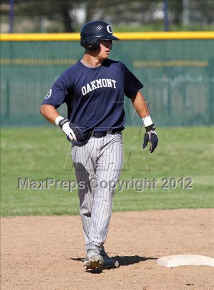 Thumbnail 1 in Casa Roble vs. Oakmont photogallery.