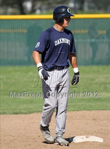 Thumbnail 2 in Casa Roble vs. Oakmont photogallery.