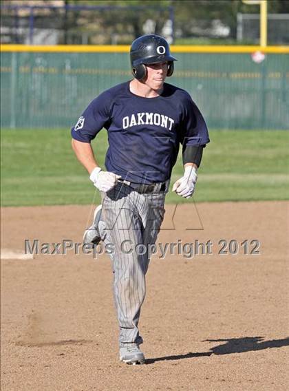 Thumbnail 2 in Casa Roble vs. Oakmont photogallery.
