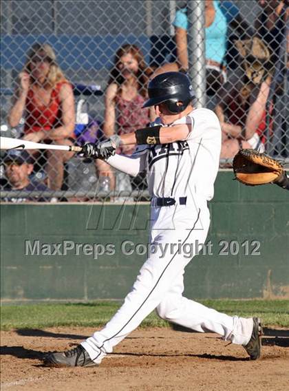 Thumbnail 2 in Casa Roble vs. Oakmont photogallery.