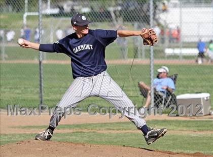 Thumbnail 3 in Casa Roble vs. Oakmont photogallery.