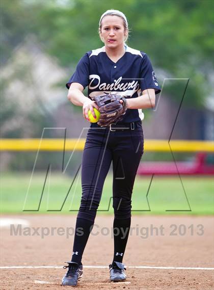 Thumbnail 3 in Bellaire vs Danbury photogallery.