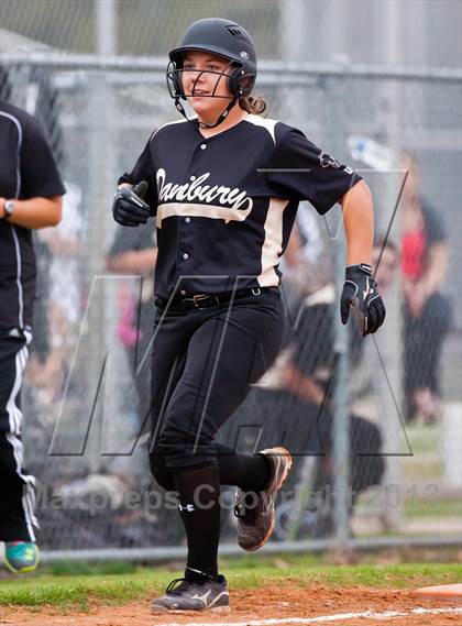 Thumbnail 3 in Bellaire vs Danbury photogallery.