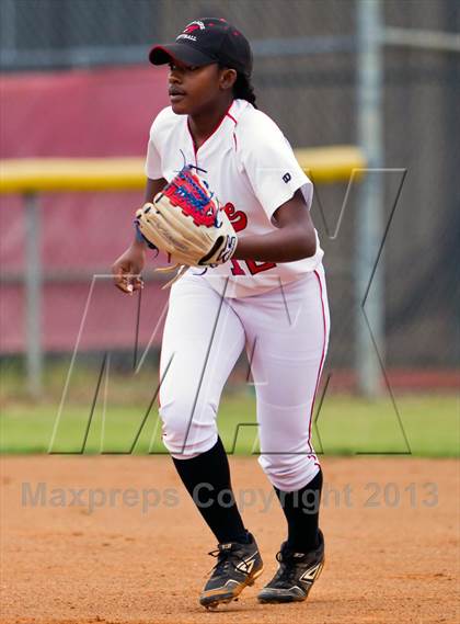 Thumbnail 3 in Bellaire vs Danbury photogallery.