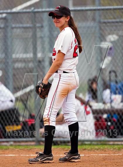 Thumbnail 2 in Bellaire vs Danbury photogallery.