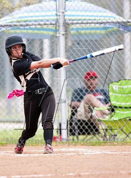 Thumbnail 2 in Bellaire vs Danbury photogallery.