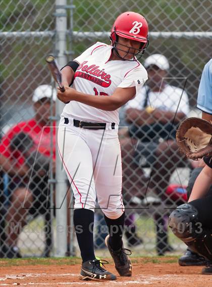 Thumbnail 3 in Bellaire vs Danbury photogallery.