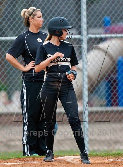 Thumbnail 3 in Bellaire vs Danbury photogallery.