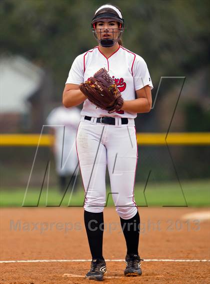 Thumbnail 3 in Bellaire vs Danbury photogallery.