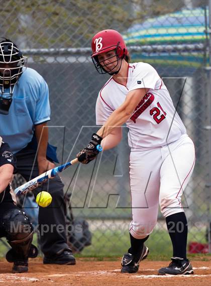 Thumbnail 3 in Bellaire vs Danbury photogallery.