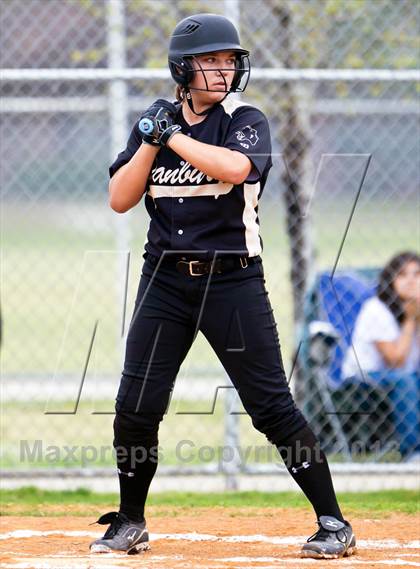 Thumbnail 2 in Bellaire vs Danbury photogallery.