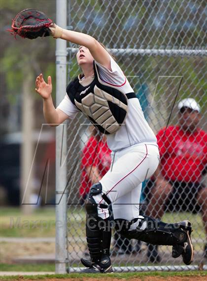 Thumbnail 1 in Bellaire vs Danbury photogallery.