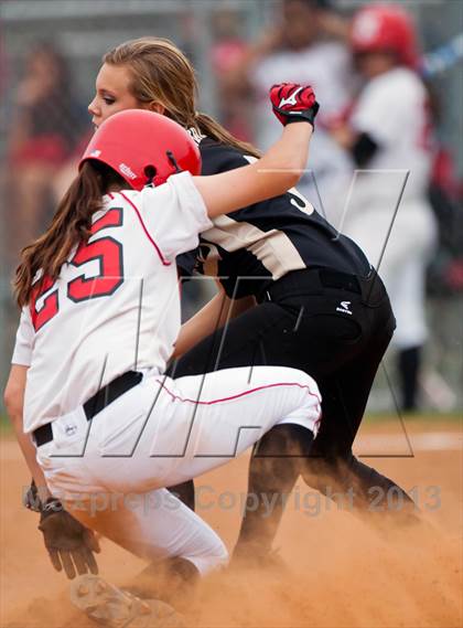 Thumbnail 2 in Bellaire vs Danbury photogallery.