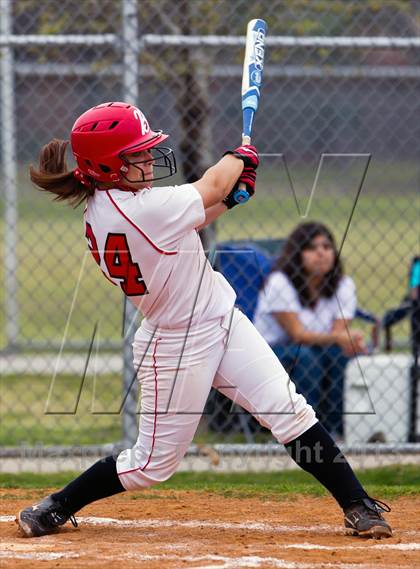 Thumbnail 2 in Bellaire vs Danbury photogallery.