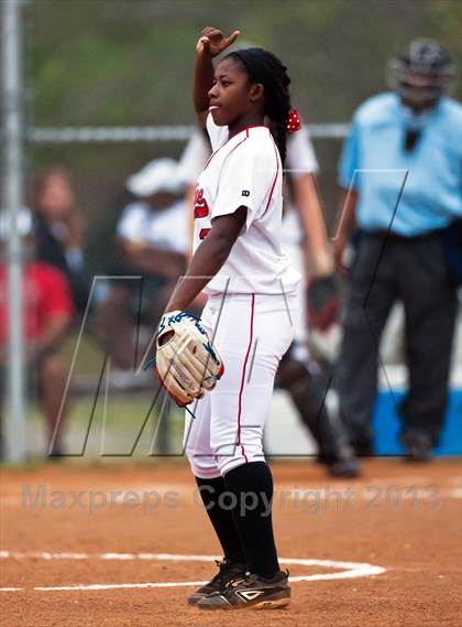 Thumbnail 2 in Bellaire vs Danbury photogallery.