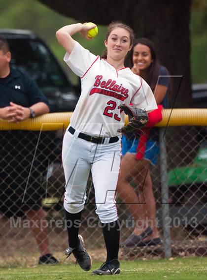 Thumbnail 3 in Bellaire vs Danbury photogallery.