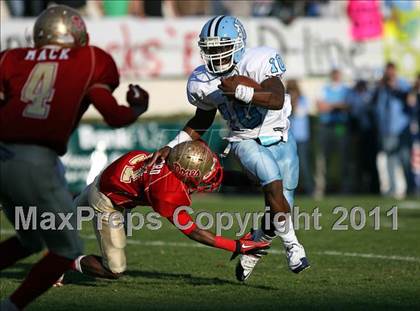 Thumbnail 1 in Lafayette vs. North Pike (MHSAA Class 4A Final) photogallery.