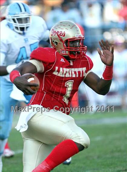 Thumbnail 1 in Lafayette vs. North Pike (MHSAA Class 4A Final) photogallery.